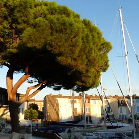 Charming Apartment Overlooking The Lake City Grimaud Exterior photo