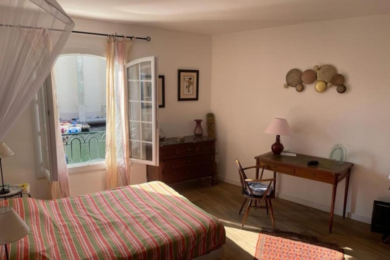 Charming Overlooking The Grimaud